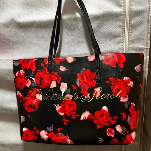 NWT Victoria’s Secret gorgeous floral tote bag - Picture 10 of 16